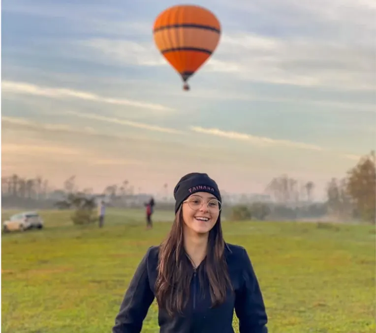 Tainara Cortina, piloto da Canyon Sul Balonismo